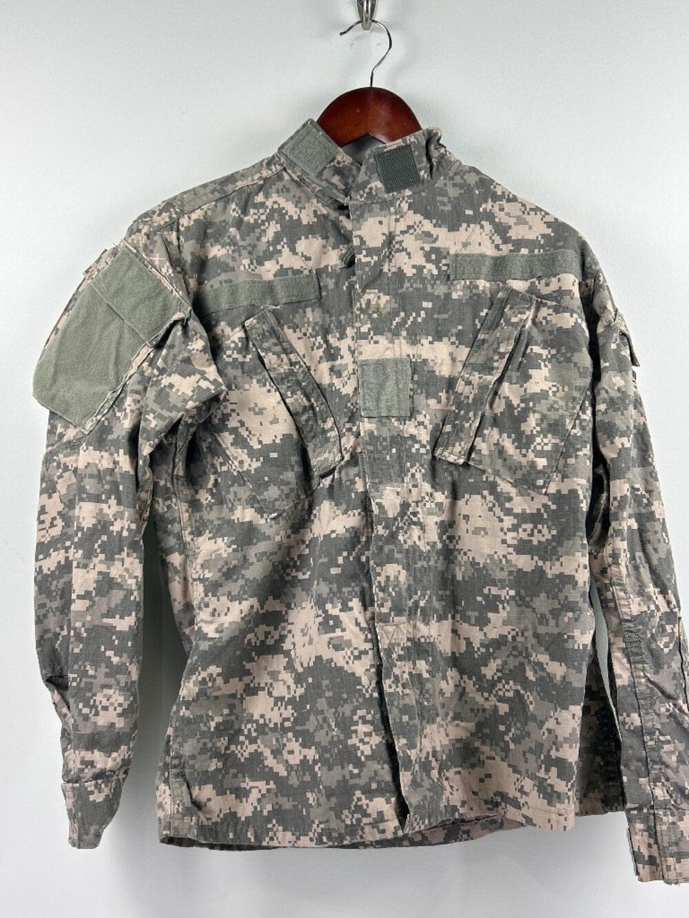 US Army ACU Digital Camo Combat Uniform Coat X-Small Short Unisex